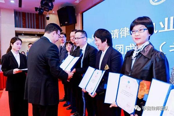 比特币强势反弹：数字黄金重新闪耀26,000美元高地