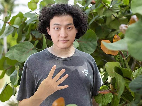 以太坊空单两连胜！90点利润轻松入袋